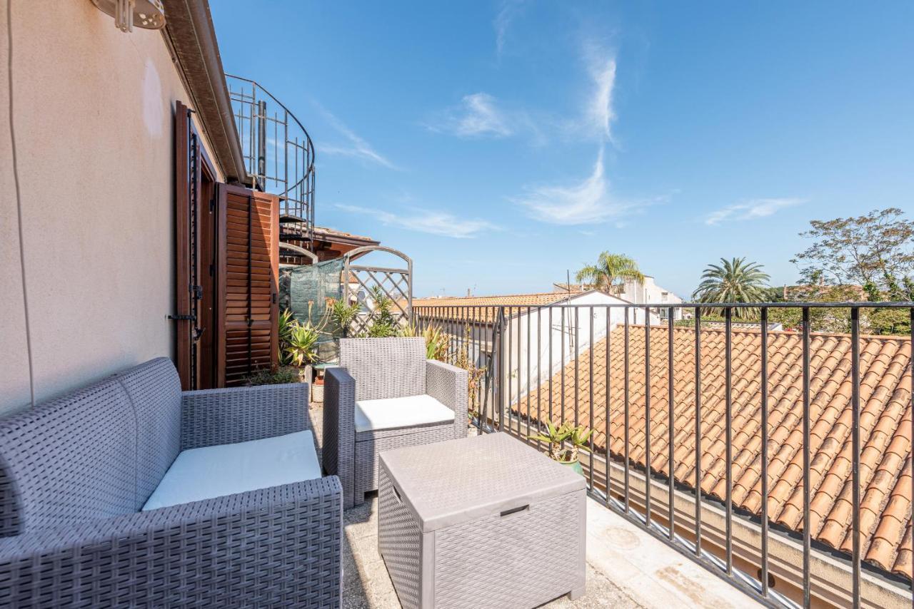 Apartment Schiavuzzo With Terrace By Wonderful Italy *